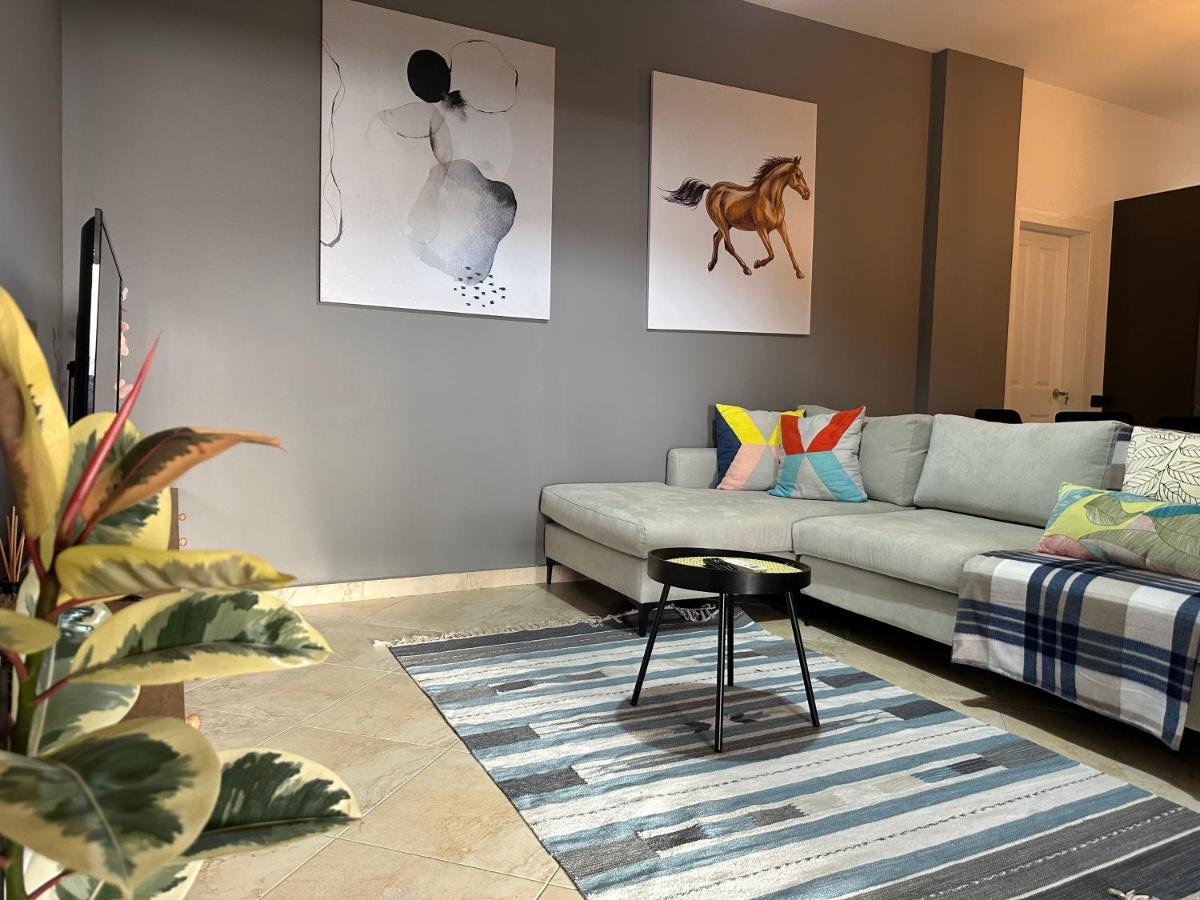 Marlis' Home Golem  Bagian luar foto