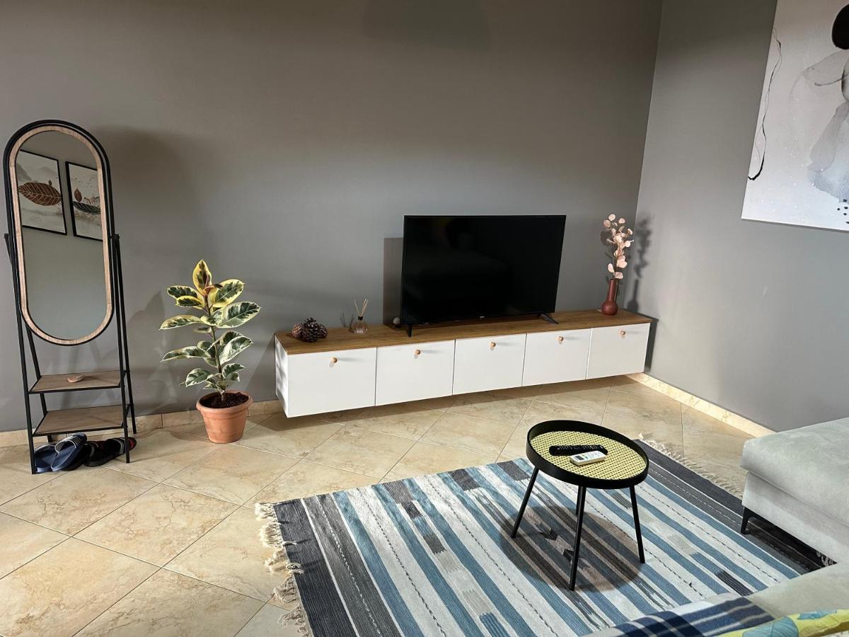 Marlis' Home Golem  Bagian luar foto